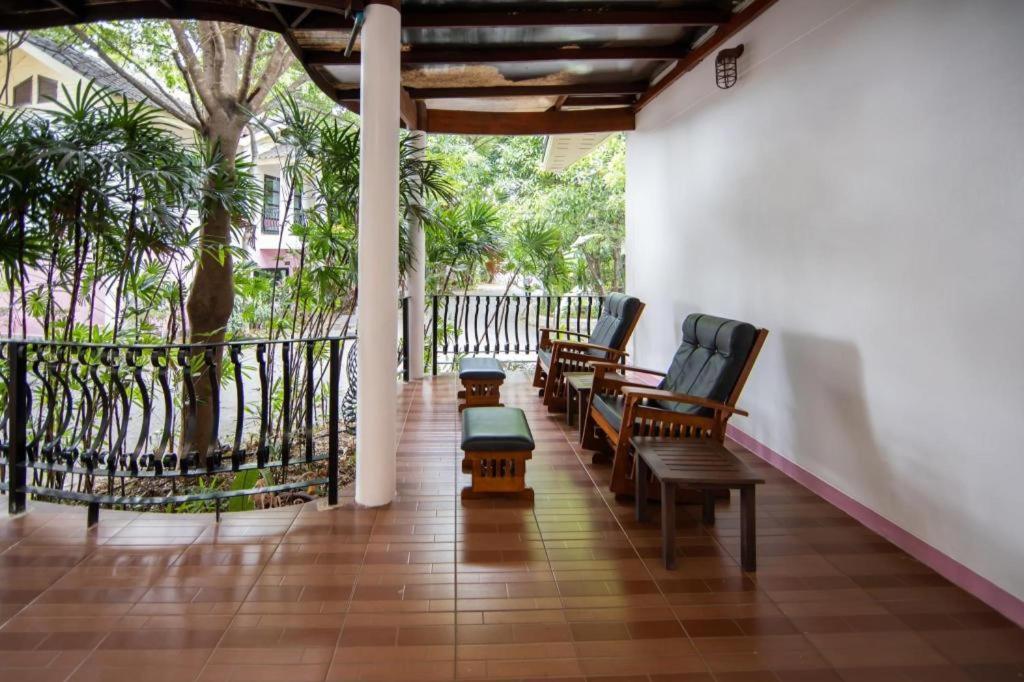 Chayada Garden House And Resort Hotel Nakhonratchasima Exterior foto